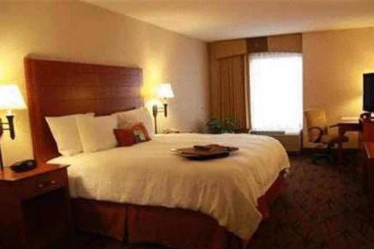 Desk, blackout drapes, iron/ironing board, free WiFi