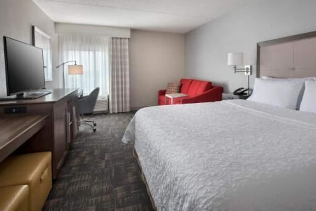 Desk, blackout drapes, iron/ironing board, free WiFi