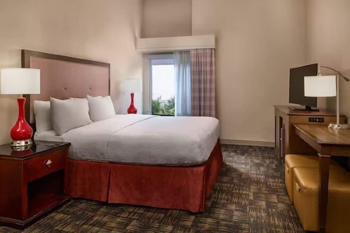 Desk, blackout curtains, iron/ironing board, free WiFi