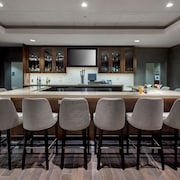 Hampton Inn Boston - Logan Airport