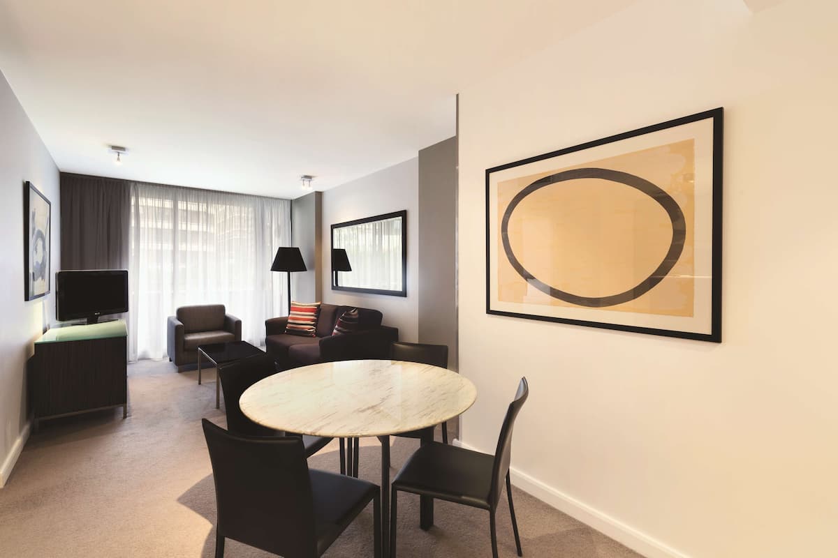 1 bedroom, minibar, in-room safe, desk
