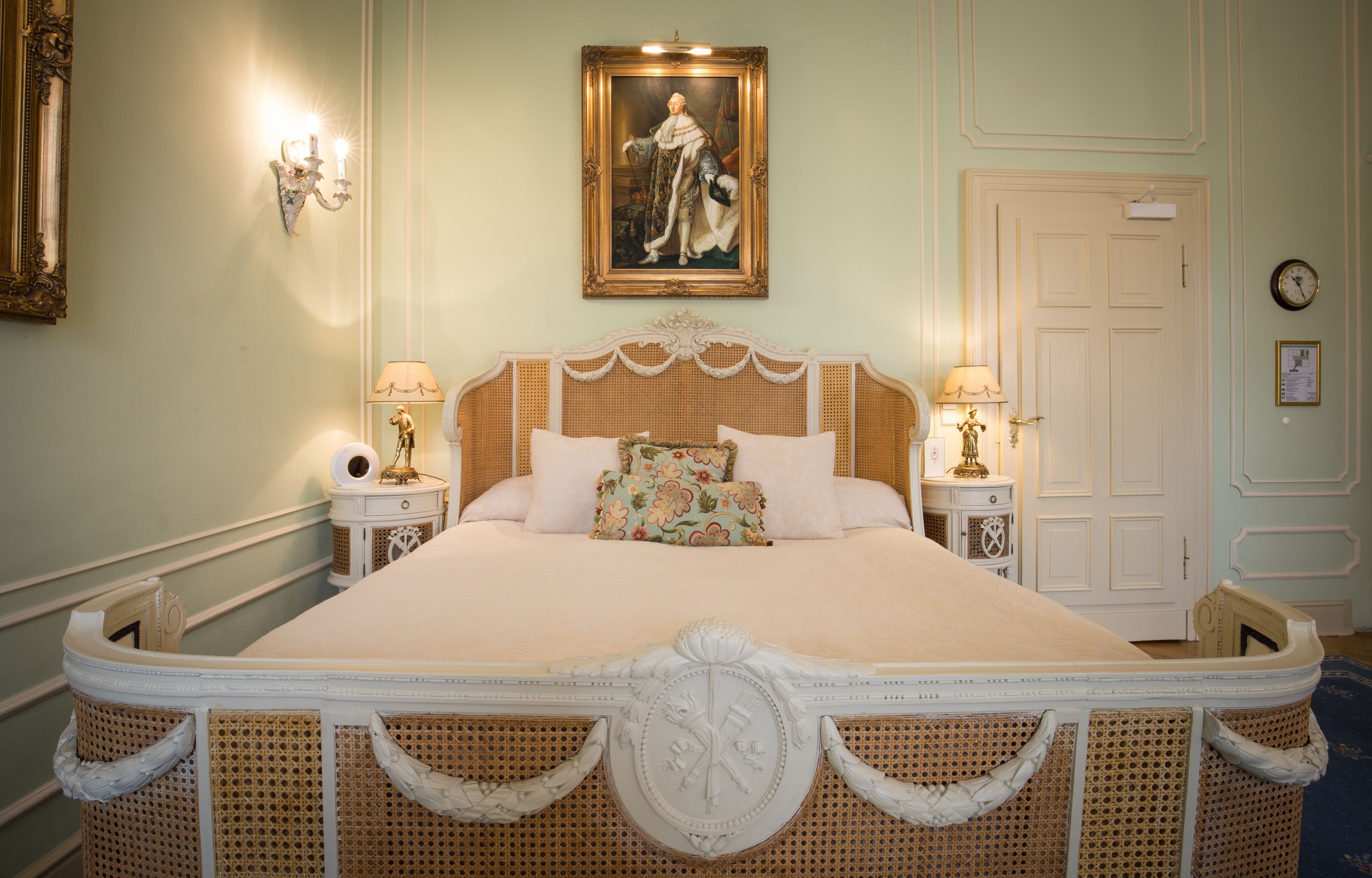 Deluxe Double Room | Hypo-allergenic bedding, minibar, in-room safe, individually decorated