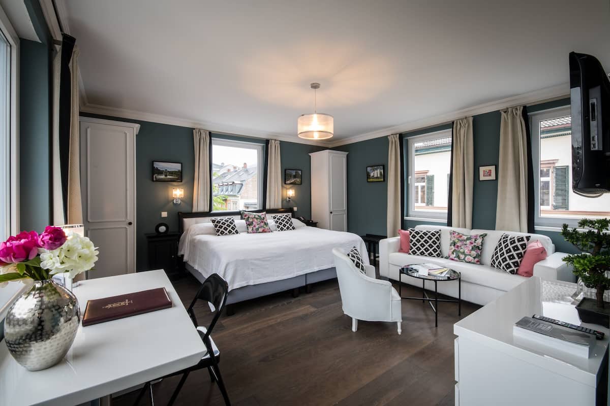 superior double room | hypo-allergenic bedding, minibar, in-room safe, individually decorated