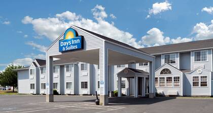 Days Inn & Suites by Wyndham Spokane Airport Airway Heights