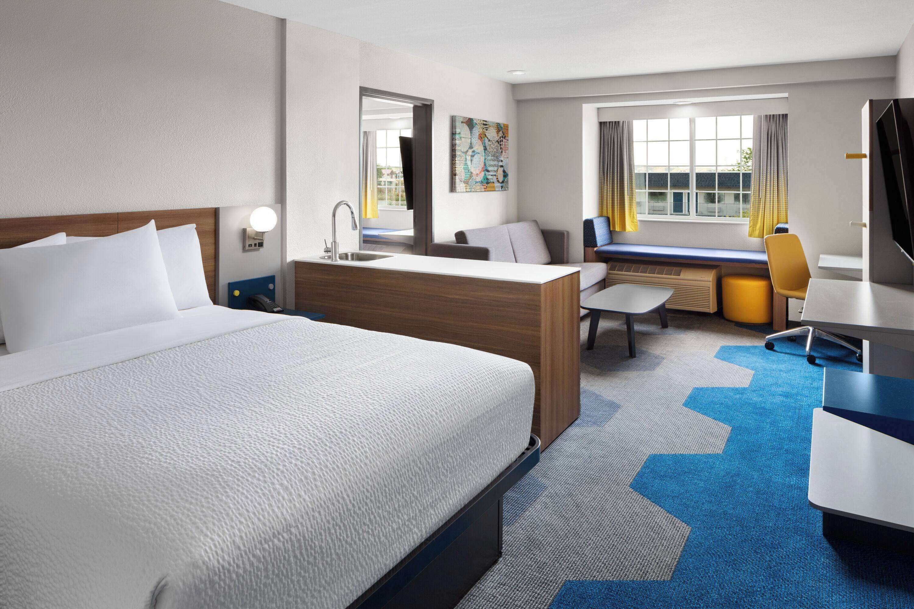 Familien-Suite, 2 Queen-Betten, Nichtraucher | Kostenloses WLAN, Bettwäsche