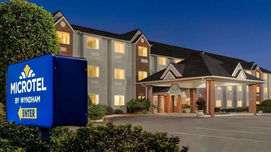 Microtel Inn & Suites by Wyndham Tifton