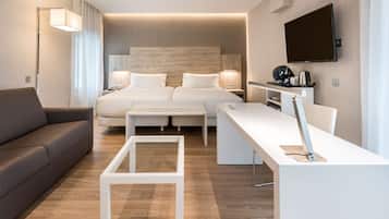Habitación estándar | Baño | Regadera, amenidades de baño ecológicas, secadora de cabello, toallas