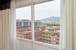 1 bedroom, minibar, in-room safe, desk