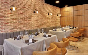 Lunch served, Mediterranean cuisine