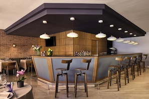 Bar (on property) - NH Barcelona Stadium (Barcelona)