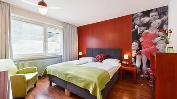 In-room safe, individually decorated, individually furnished, desk