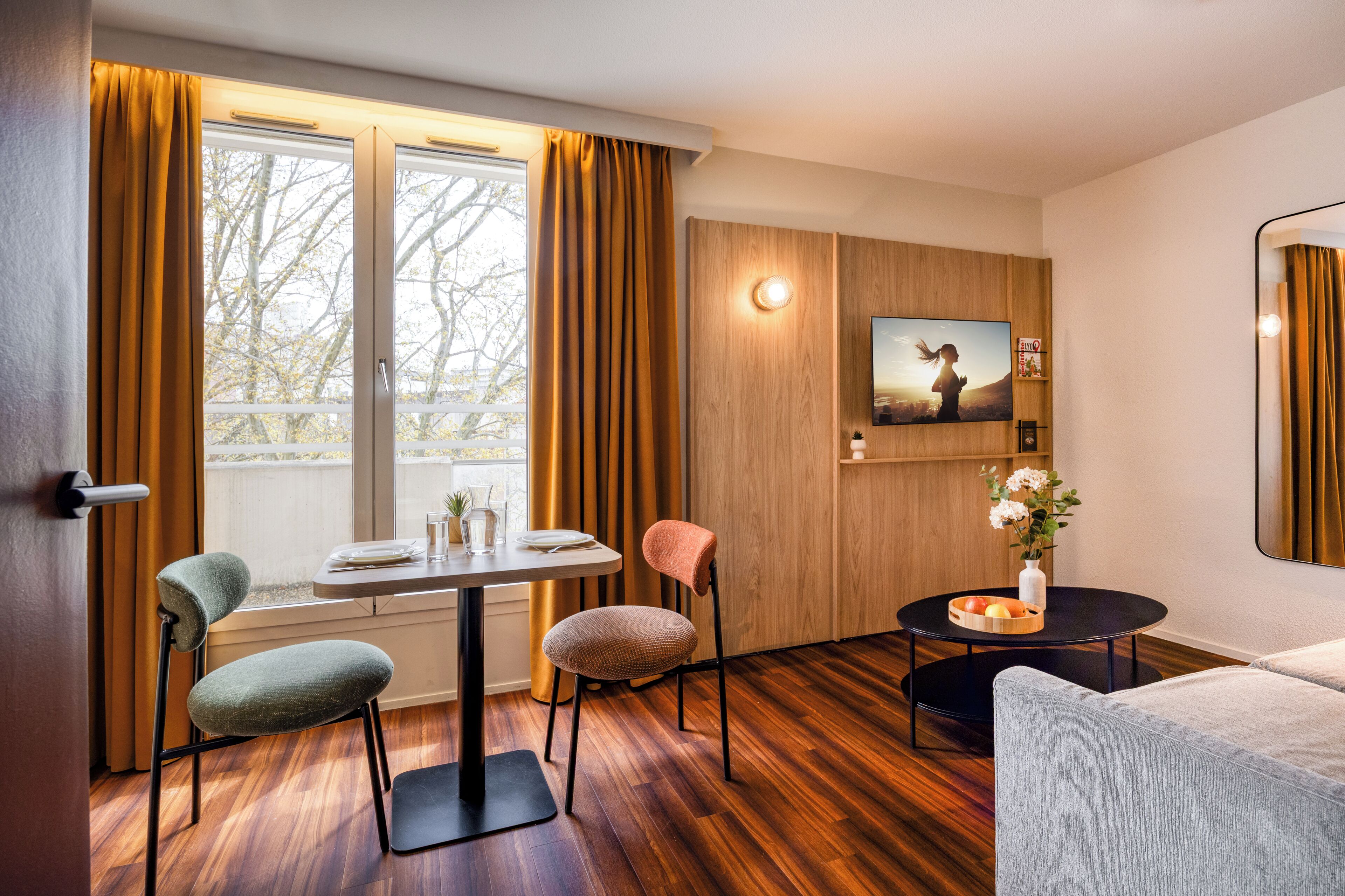 Appartement, 1 slaapkamer | Woonruimte | Lcd-televisie