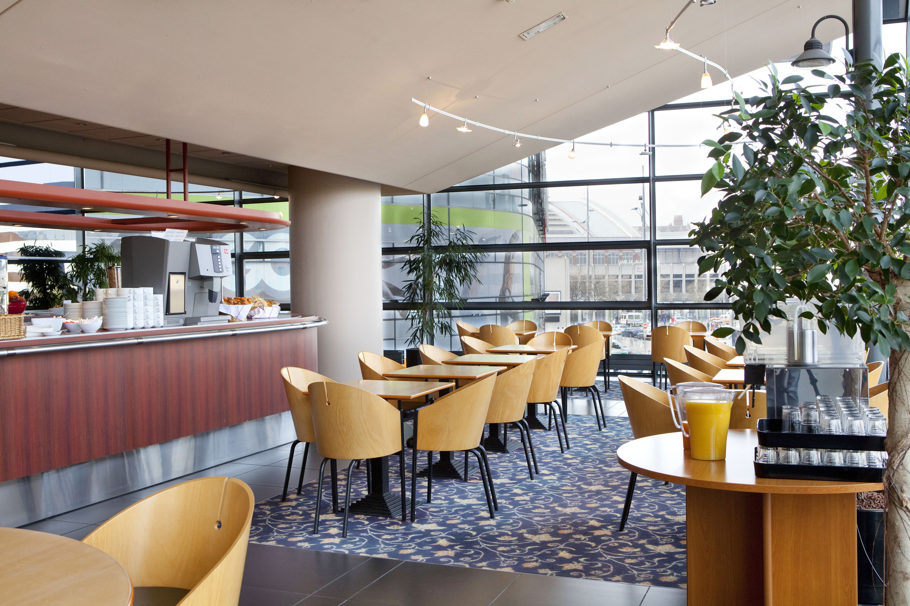 daily continental breakfast (eur 13.50 per person)