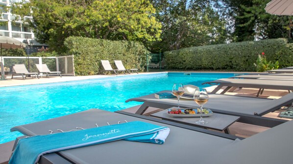 Seasonal outdoor pool
