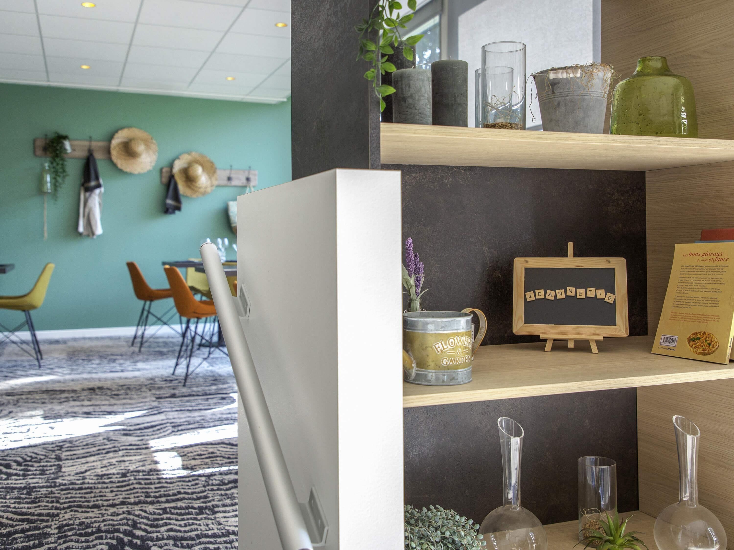 ランチ、ディナーに営業 (郷土料理)