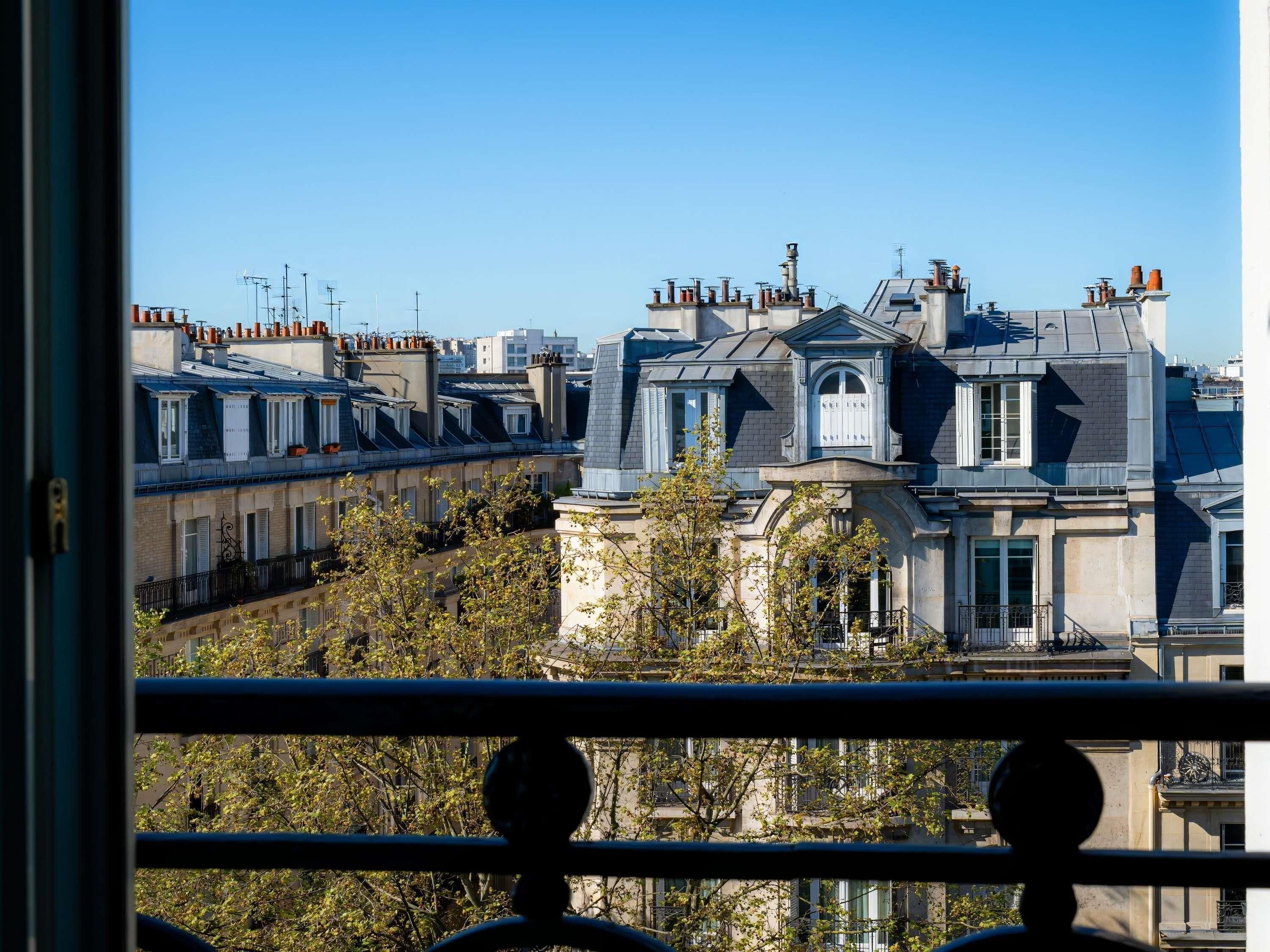 Literie de qualité supérieure, coffres-forts dans les chambres, bureau