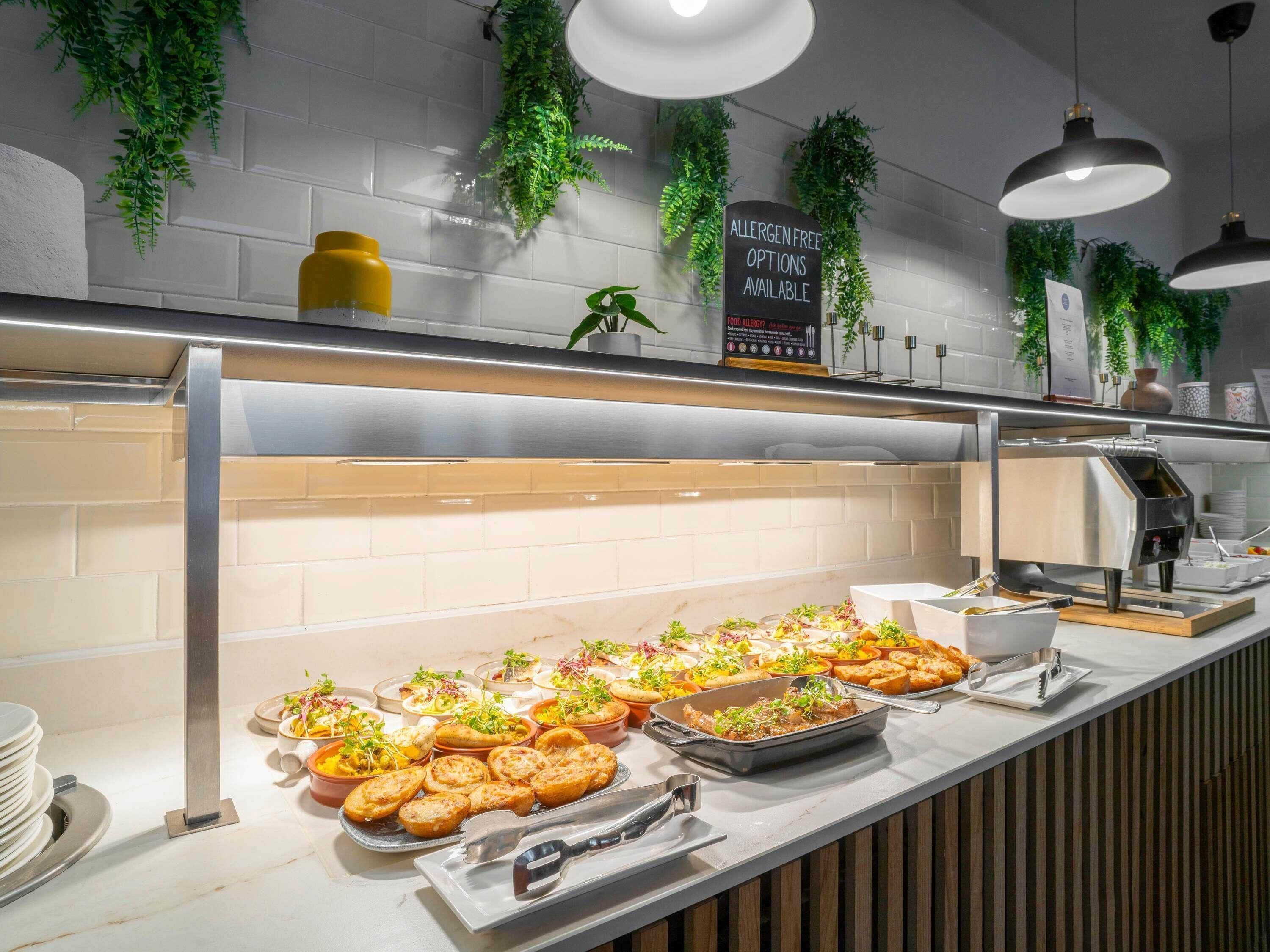 Daily buffet breakfast (GBP 18.00 per person)