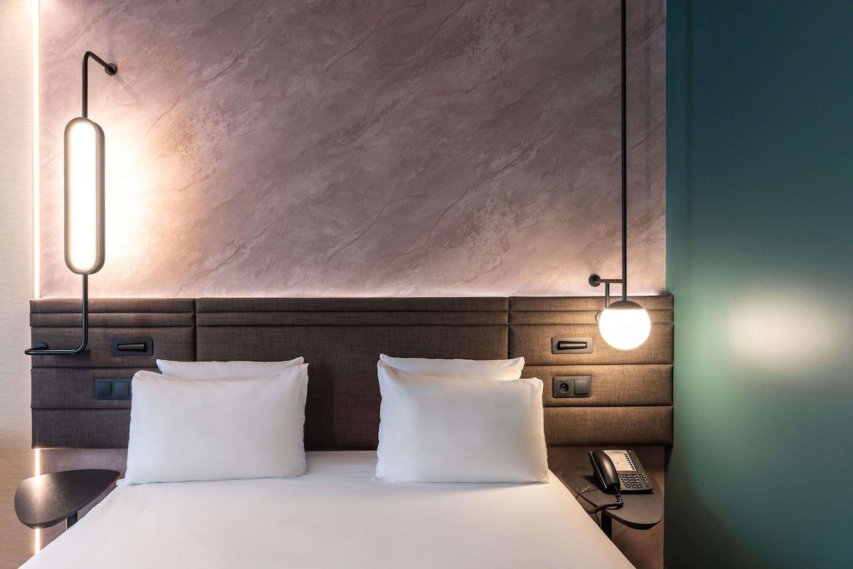 In-room safe, desk, blackout curtains, soundproofing