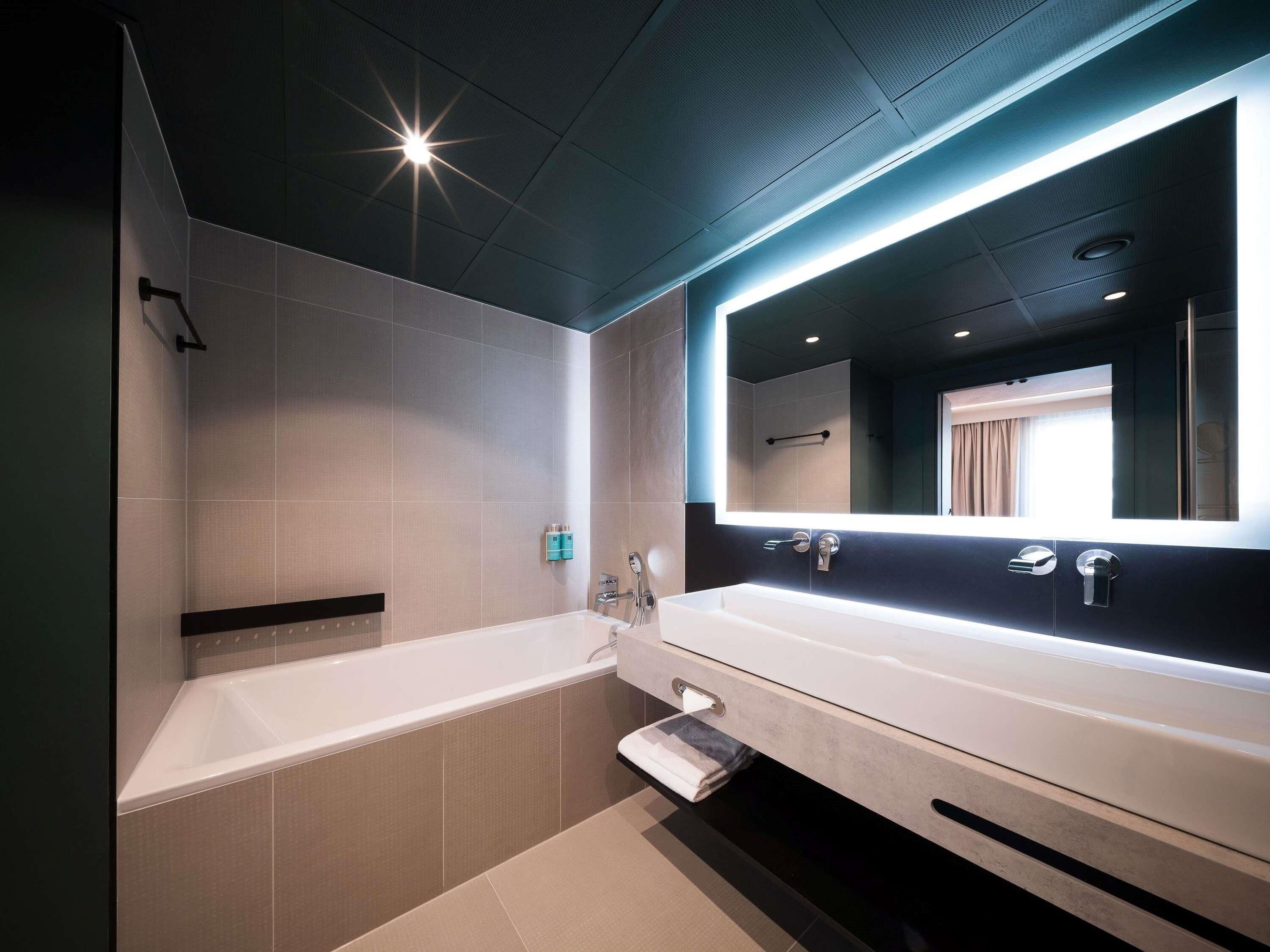 Executive suite, 1 queensize bed met slaapbank