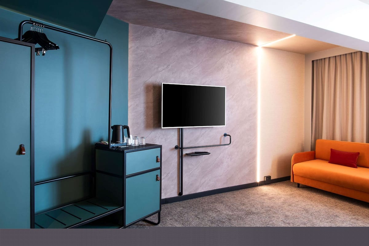 In-room safe, desk, blackout curtains, soundproofing