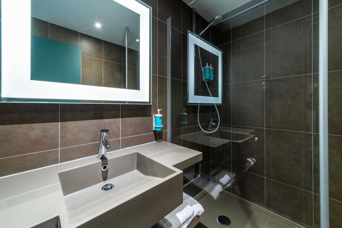 In-room safe, desk, blackout curtains, soundproofing