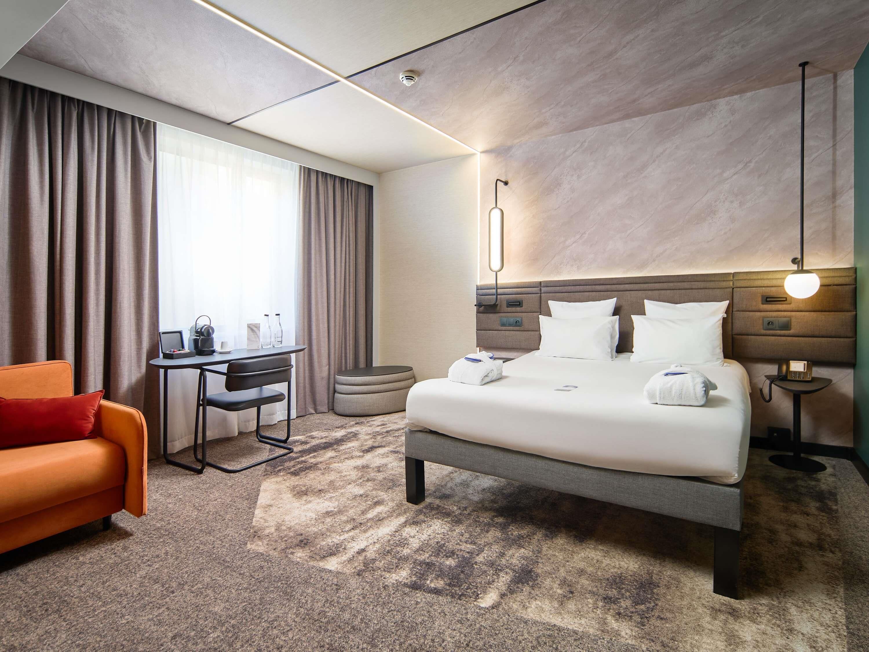 Family Room, 1 Double Bed with Sofa bed (Executive) | In-room safe, desk, blackout drapes, soundproofing