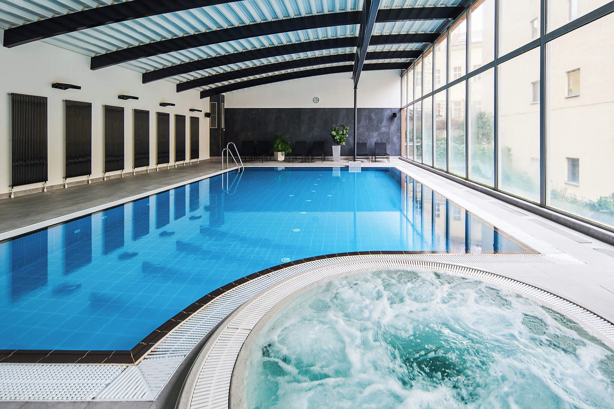 مغطس سبا داخلي