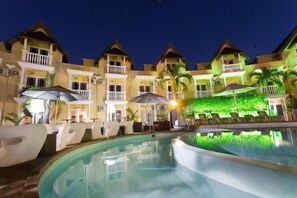 Outdoor pool, open 8:00 AM to 9:00 PM, pool umbrellas, pool loungers