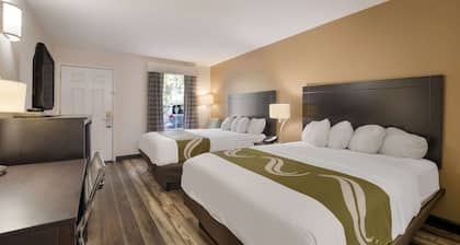 Quality Inn Decherd / Winchester