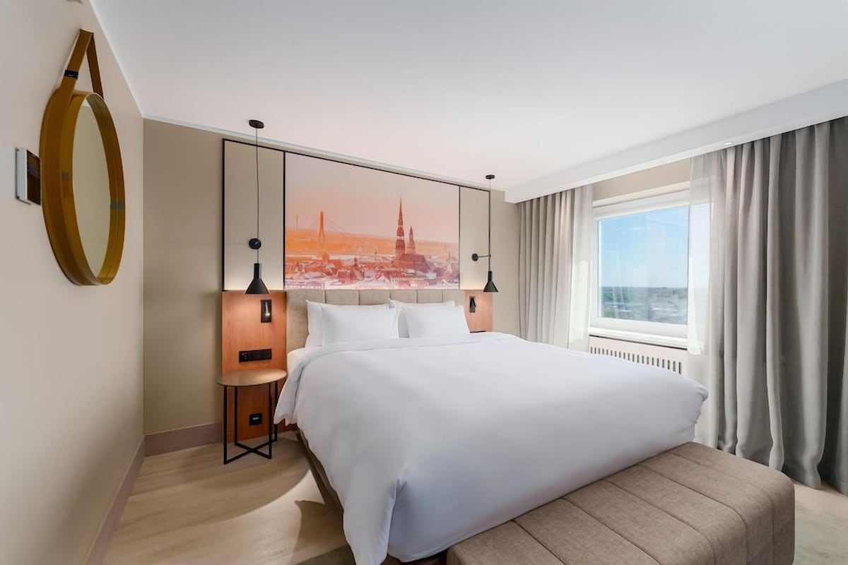 Hypo-allergenic bedding available, down comforters, minibar