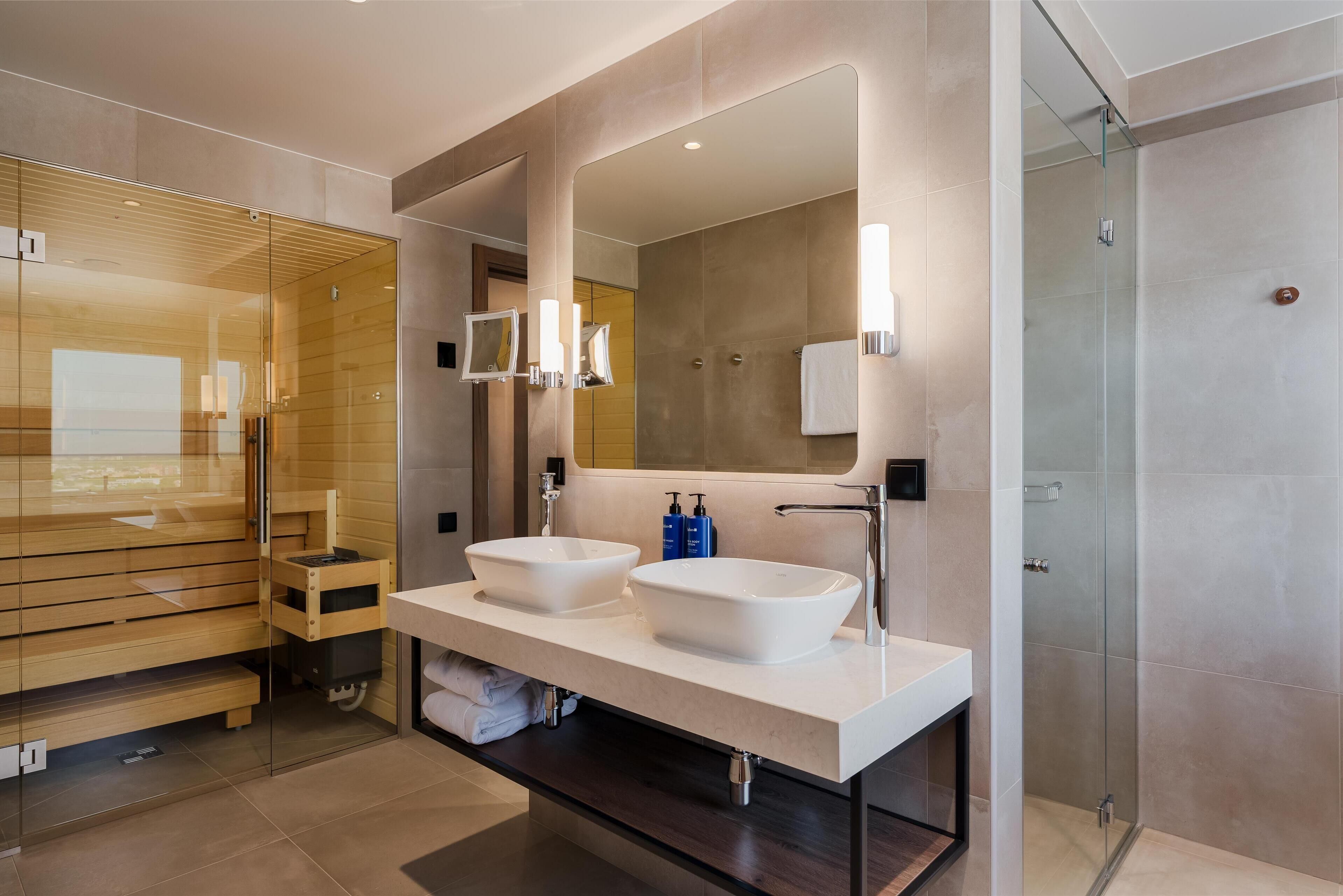 presidential suite (with vip spa access) | hypo-allergenic bedding, down duvets, minibar, in-room safe