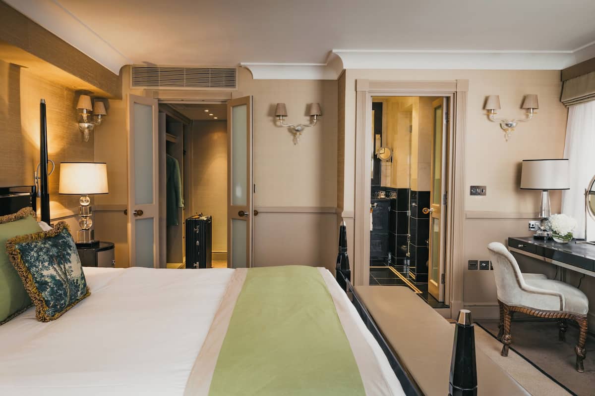 Sábanas de algodón egipcio, ropa de cama de alta calidad y minibar