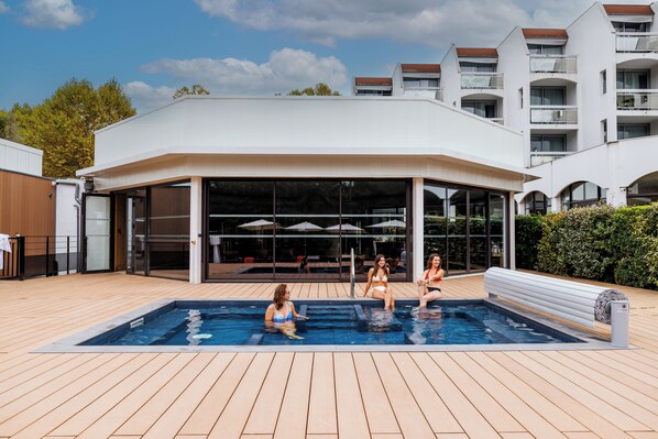 Rawatan badan, urut tuaman batu, urutan Sweden, balut badan 