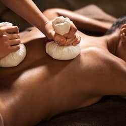 Tratamientos corporales, masajes con piedras calientes, masajes suecos