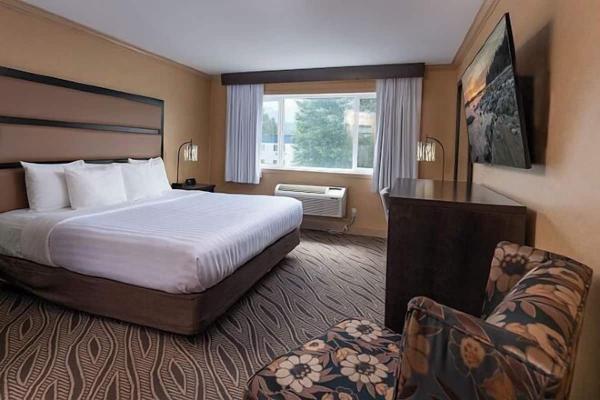 Cofres nos quartos, escrivaninha, quartos à prova de som