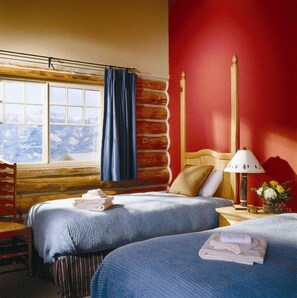 Premium Cabin, 2 Bedrooms, 2 Bathrooms | 2 bedrooms, premium bedding, individually decorated