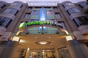 Hotel Exterior at Holiday Inn Express and Suites Fishermans Wharf by IHG