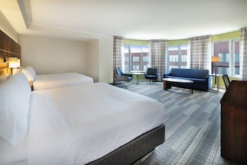 In-room safe, desk, blackout drapes, soundproofing at Holiday Inn Express and Suites Fishermans Wharf, an IHG Hotel