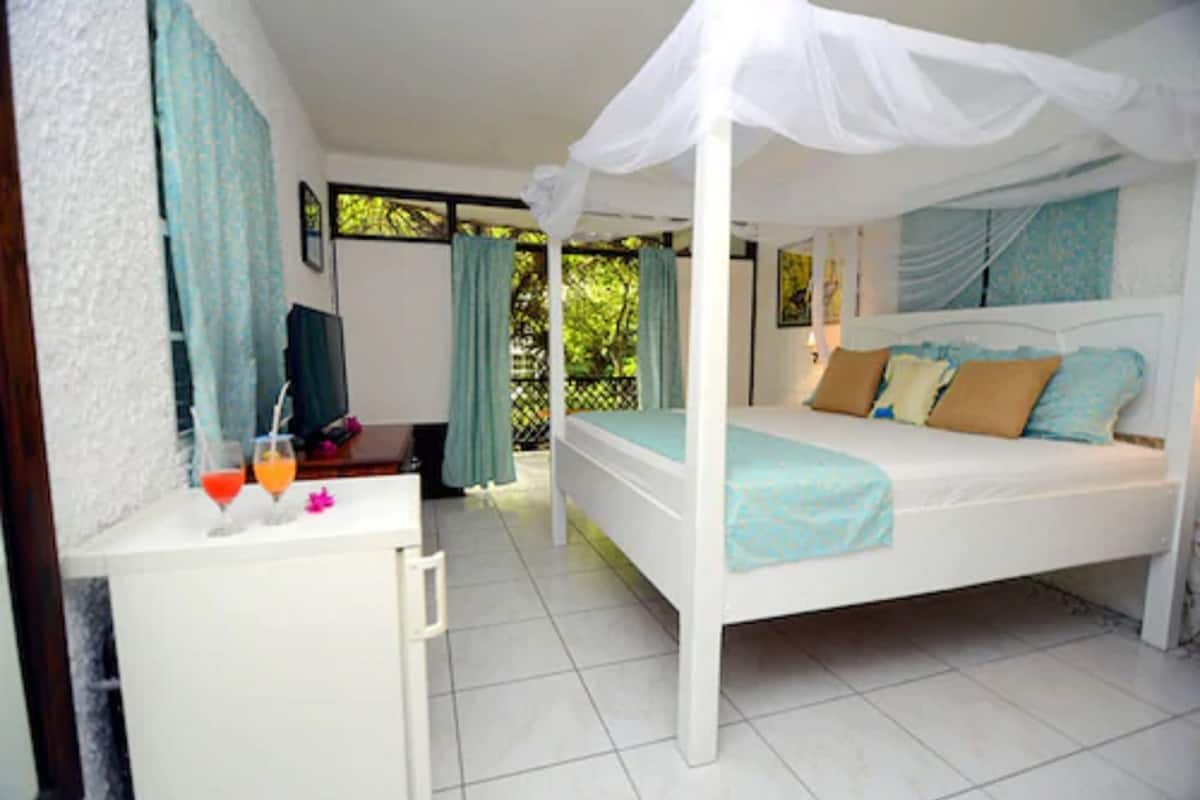 Iron/ironing board, free cots/infant beds, free rollaway beds