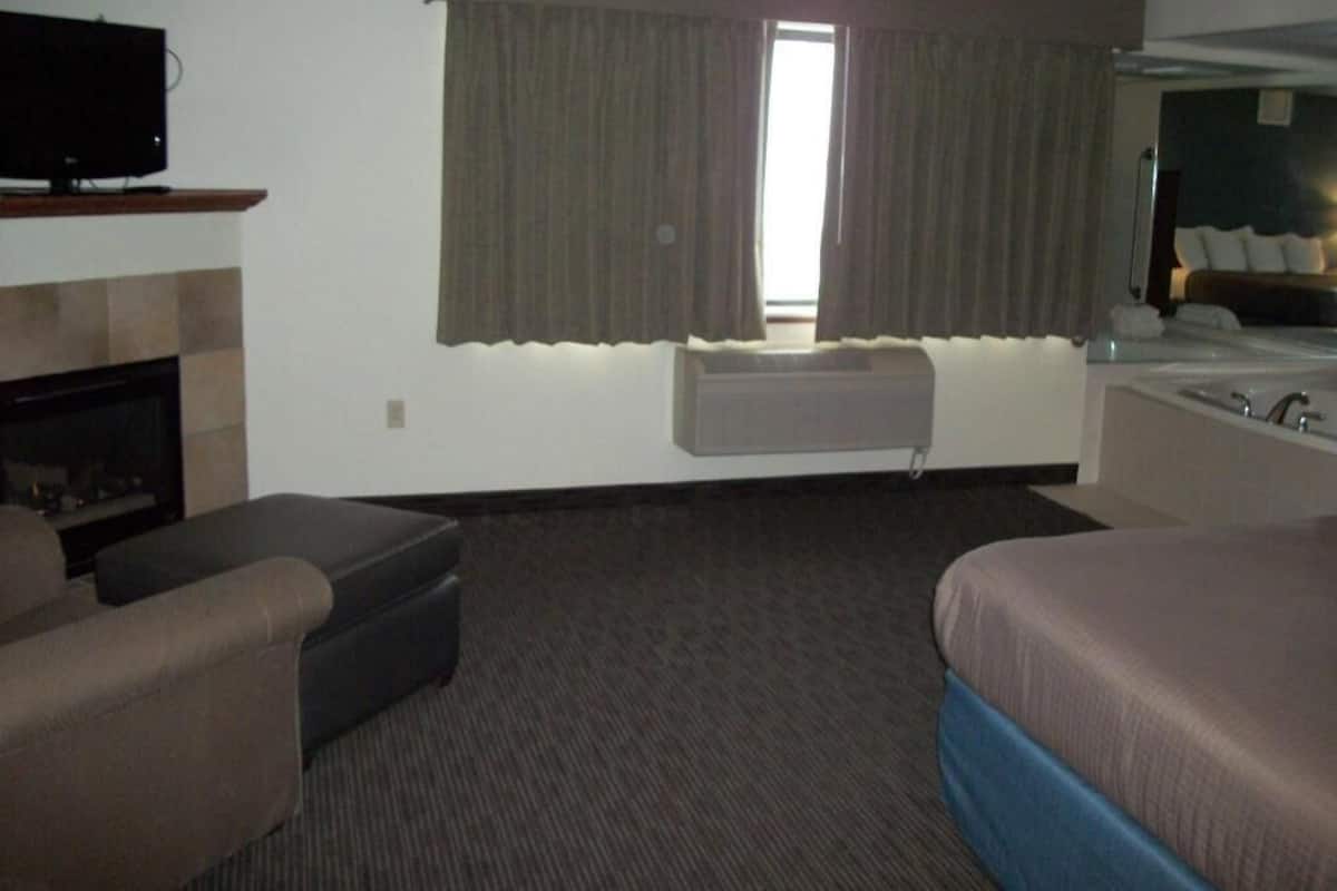 Living area | Flat-screen TV
