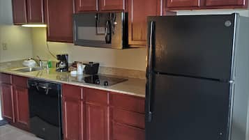 Fridge, microwave, coffee/tea maker