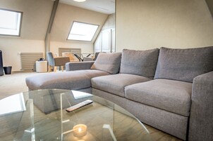 公寓, 2 间卧室 | 起居区 | 平板电视