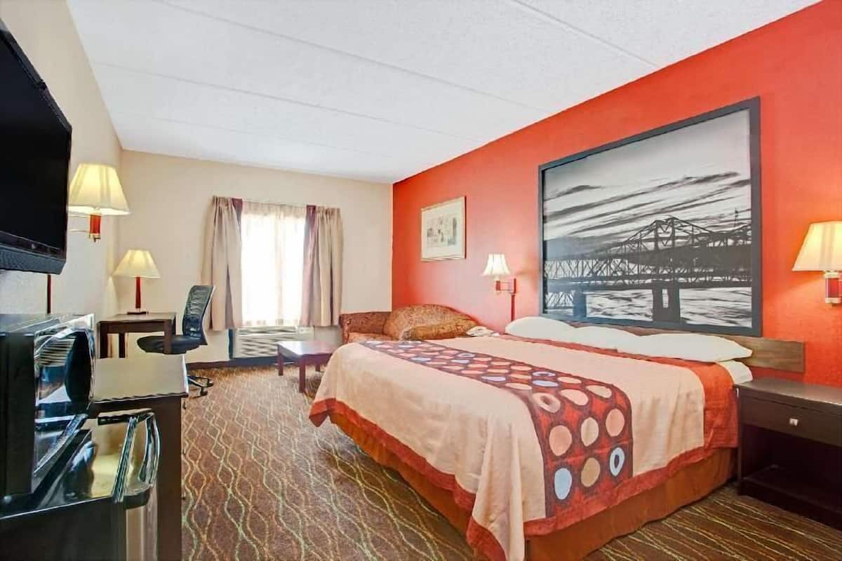 Desk, iron/ironing board, free WiFi, bed sheets