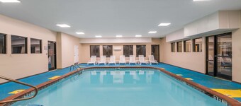 Comfort Suites