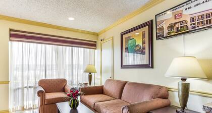 Econo Lodge McAlester