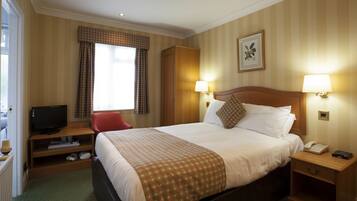 Habitación estándar | Camas con pillow-top, caja de seguridad en la habitación y escritorio