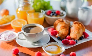 Daily buffet breakfast for a fee