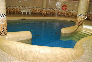 Innenpool, Außenpool