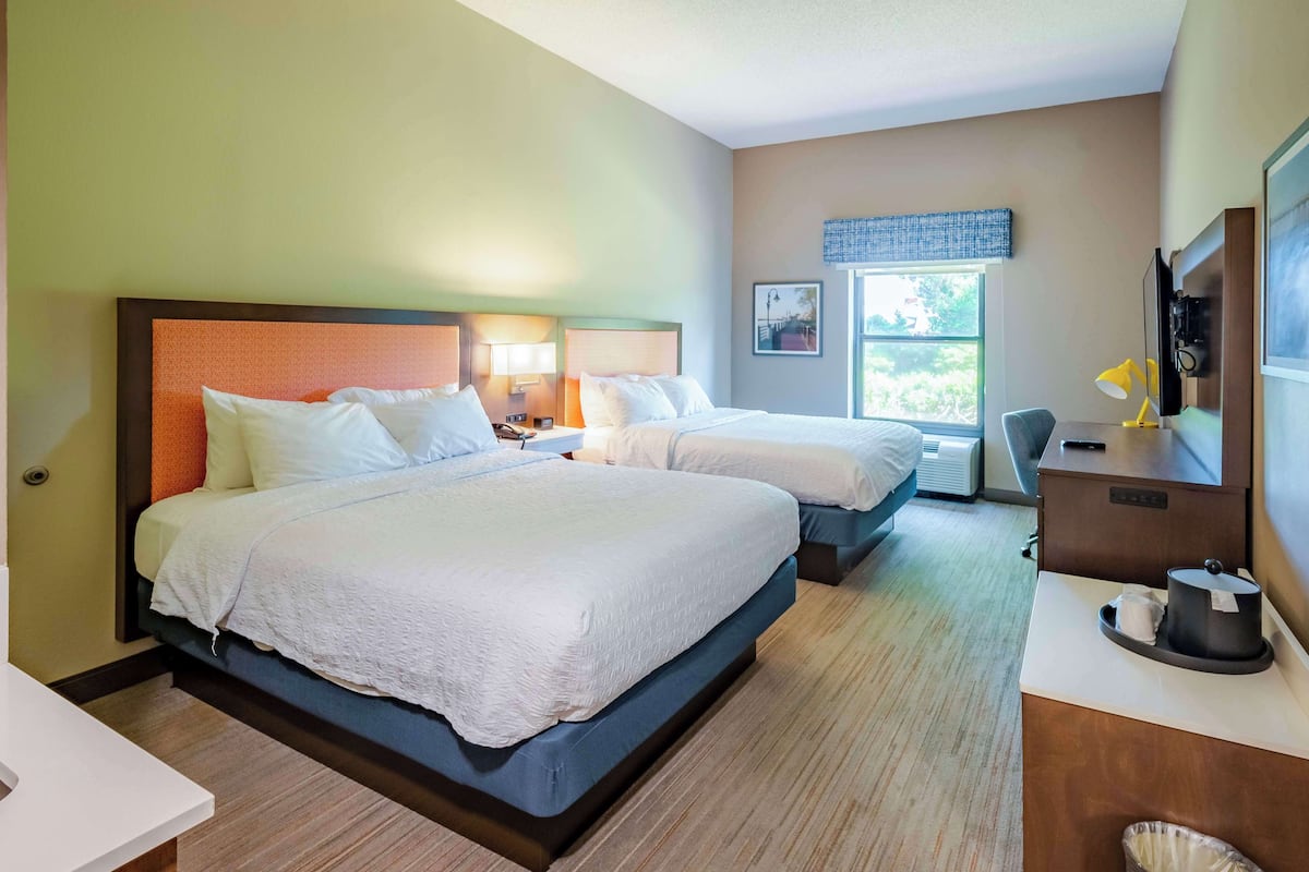 In-room safe, iron/ironing board, cots/infant beds, rollaway beds