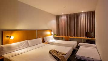 Minibar, skrivebord, lydisolering, gratis Wi-Fi